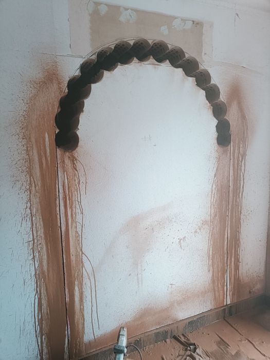 Gaură hotă, centrală