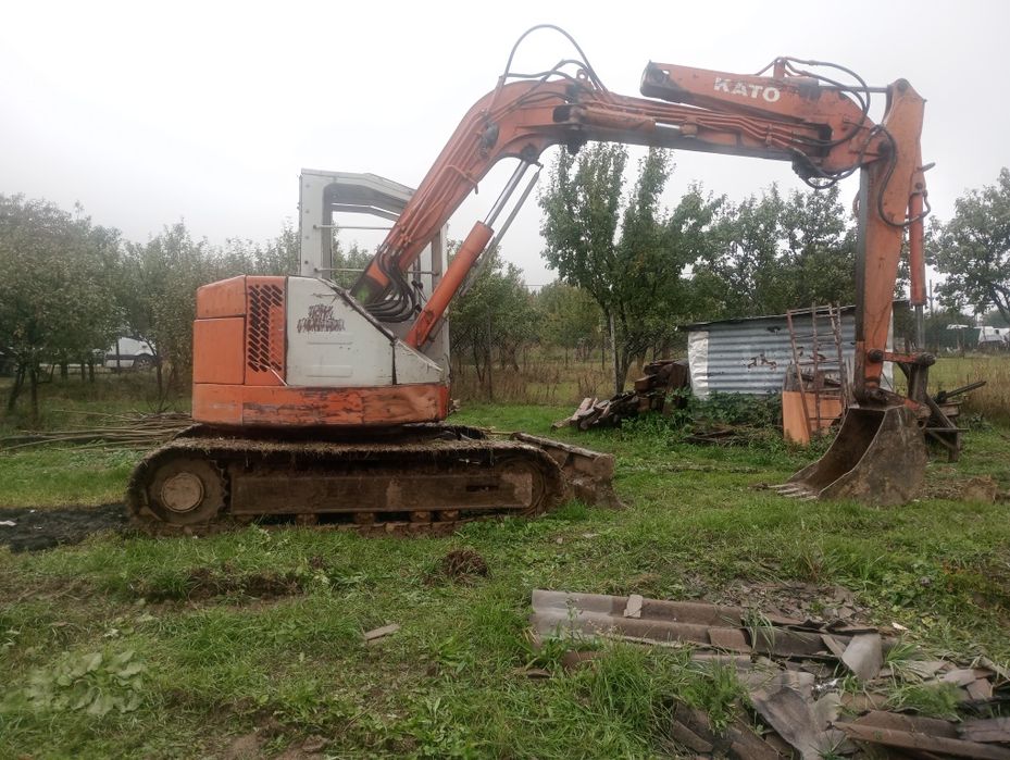 Vand Încărcător frontal John Deere și excavator Kato