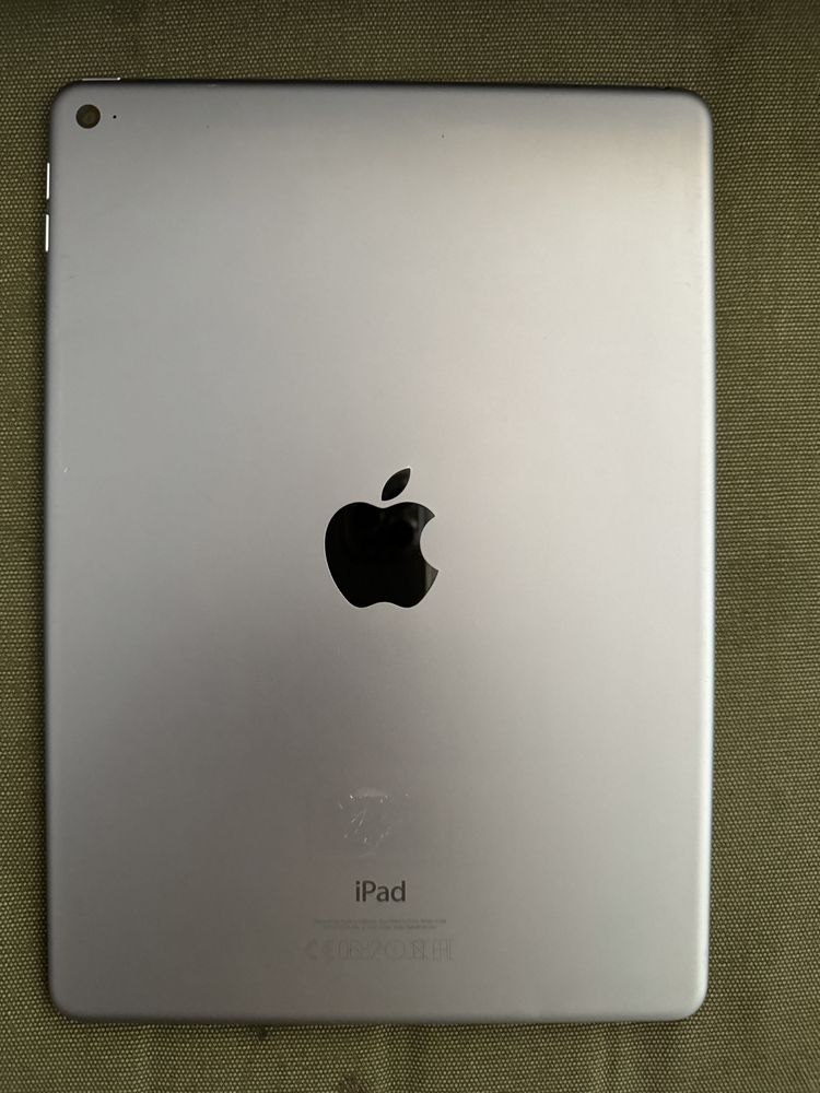 Apple iPad Air 2 A1566 Wi-Fi Silver 128GB