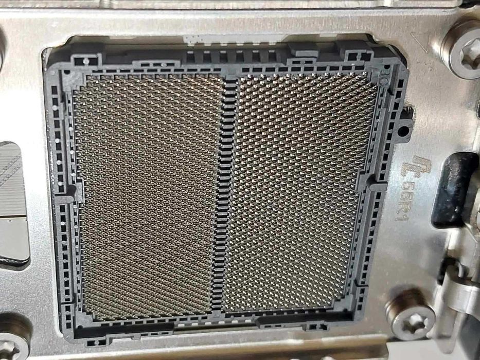 AMD Ryzen 5 7600 + MSI B840M Gaming Plus WI-FI 6E