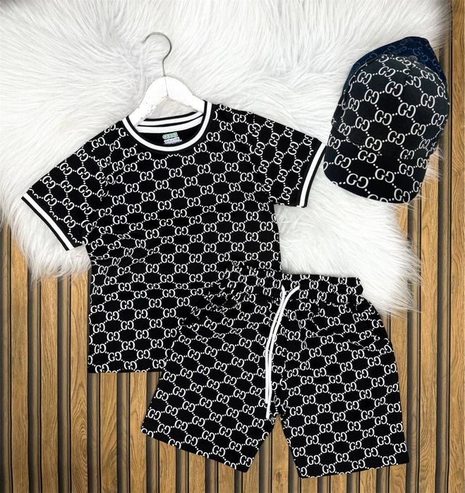 Compleuri copii din bumbac , 3 piese 

Negru 116 
Turcoaz 92 116 152 1