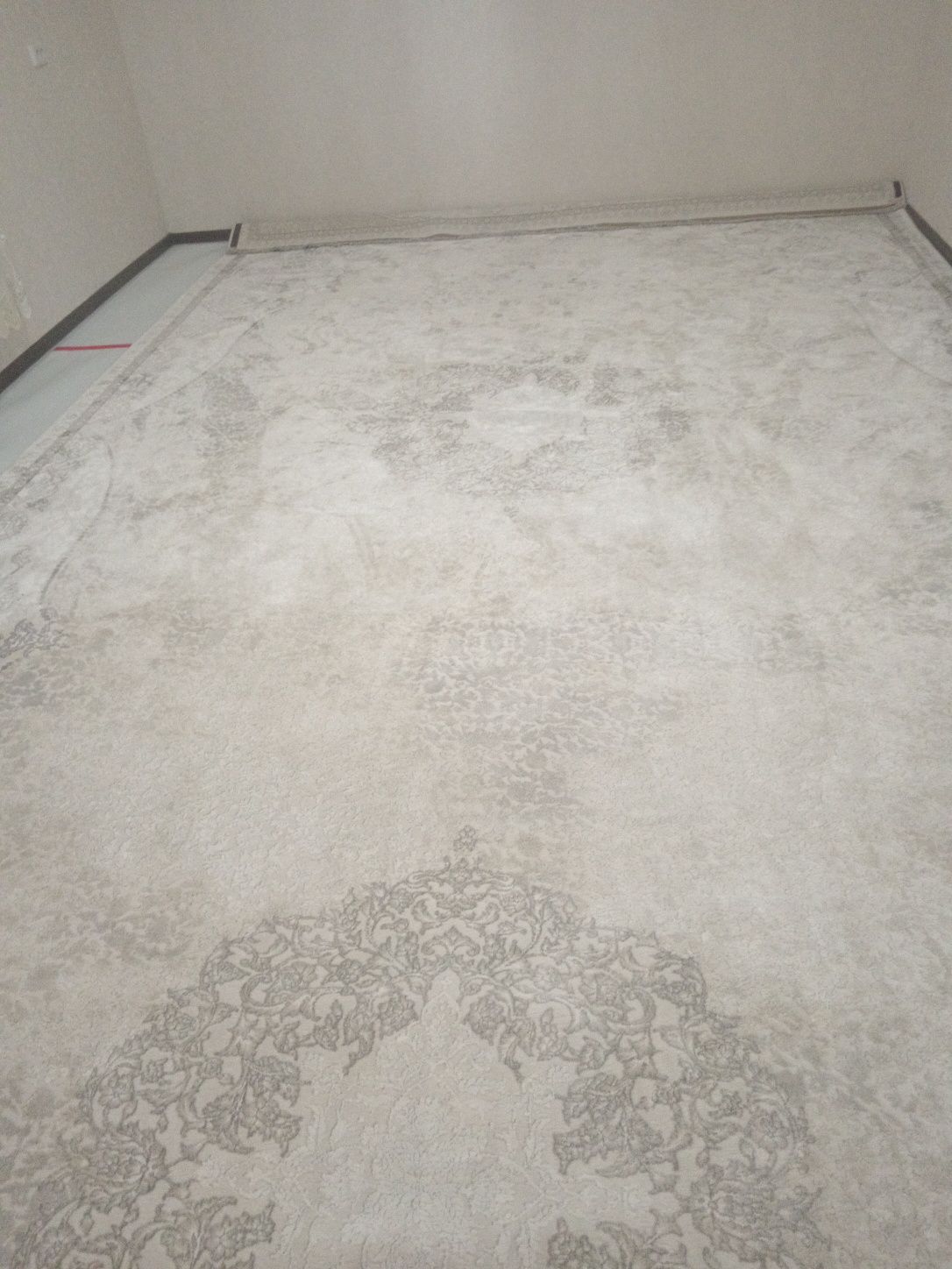 Gilam akril 100% Nomi QUEN Razmer 3.5x8