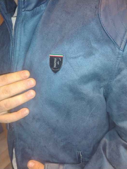 Vând geacă Ferrari originala