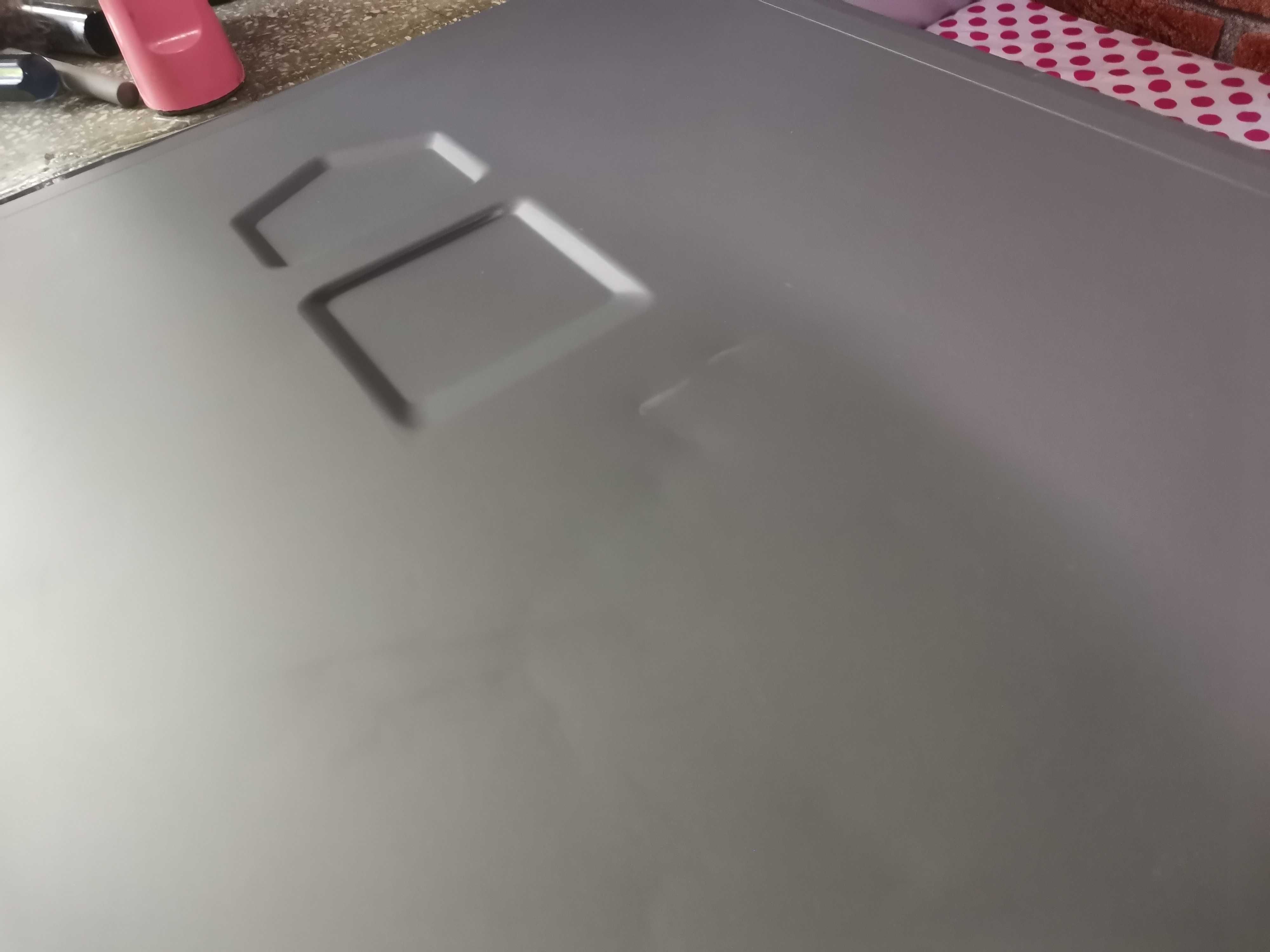 Carcasa Corsair Graphite 230T Window.