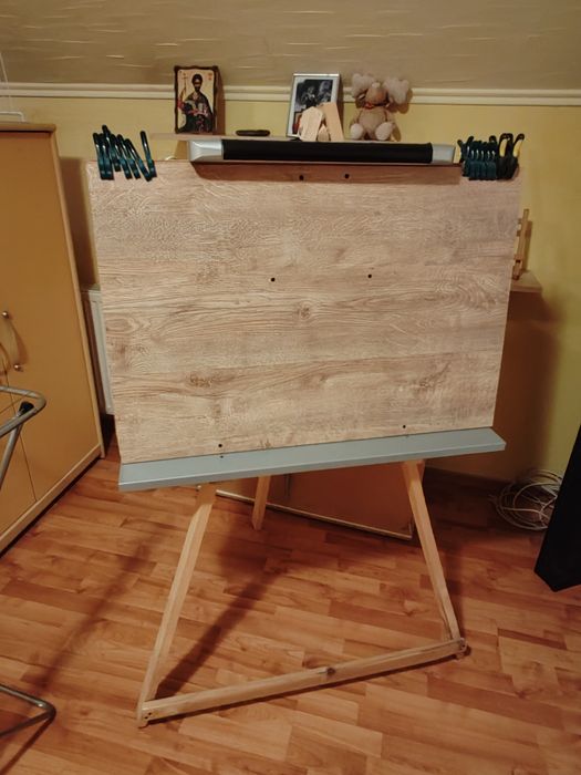 Șevalet lemn pentru pictura/ desen, cu lumina