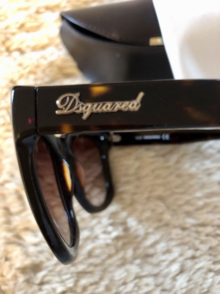 Дамски слънчеви очила DSQUARED