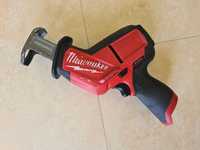 Milwaukee M 12 CHZ - fierastrau sabie