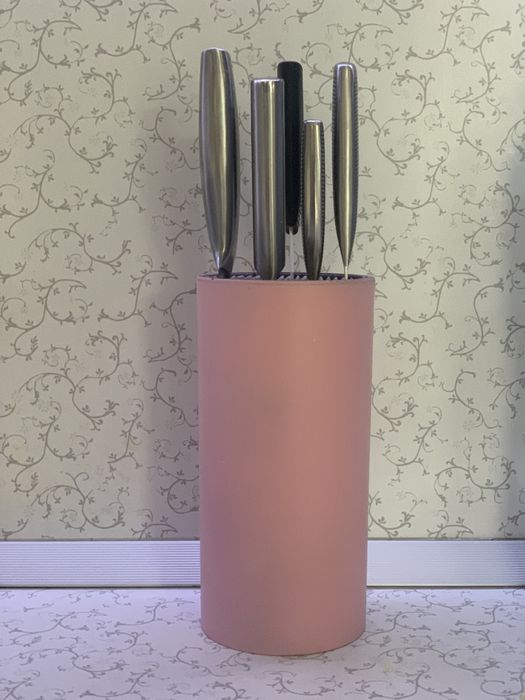 Поставки за ножове