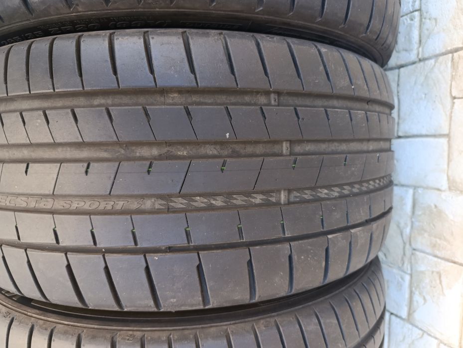 Летни гуми Kumho 265/35/20 dot 2025