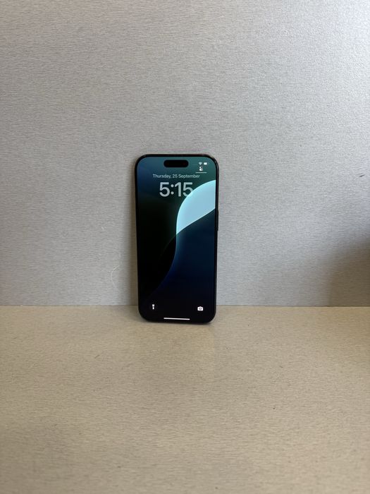 Продавам iPhone 16 PRO 98 цикъла