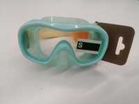Очила/маски  подходяща за плуване в басейн или открити води, както и з