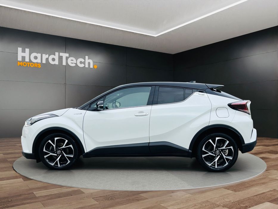 Toyota C-HR TOYOTA C-HR 1.8 Hybrid FWD e-CVT - 122CP Echipare Style Bi-Tone