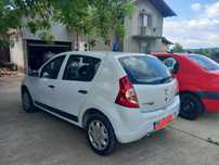 Vând dacia sandero 1.6 benzina /vand dacia logan 1.5 diesel  pastrez n