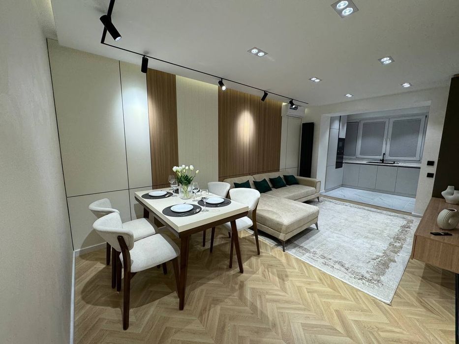 Продаётся квартира ГОВД 4 комнатная