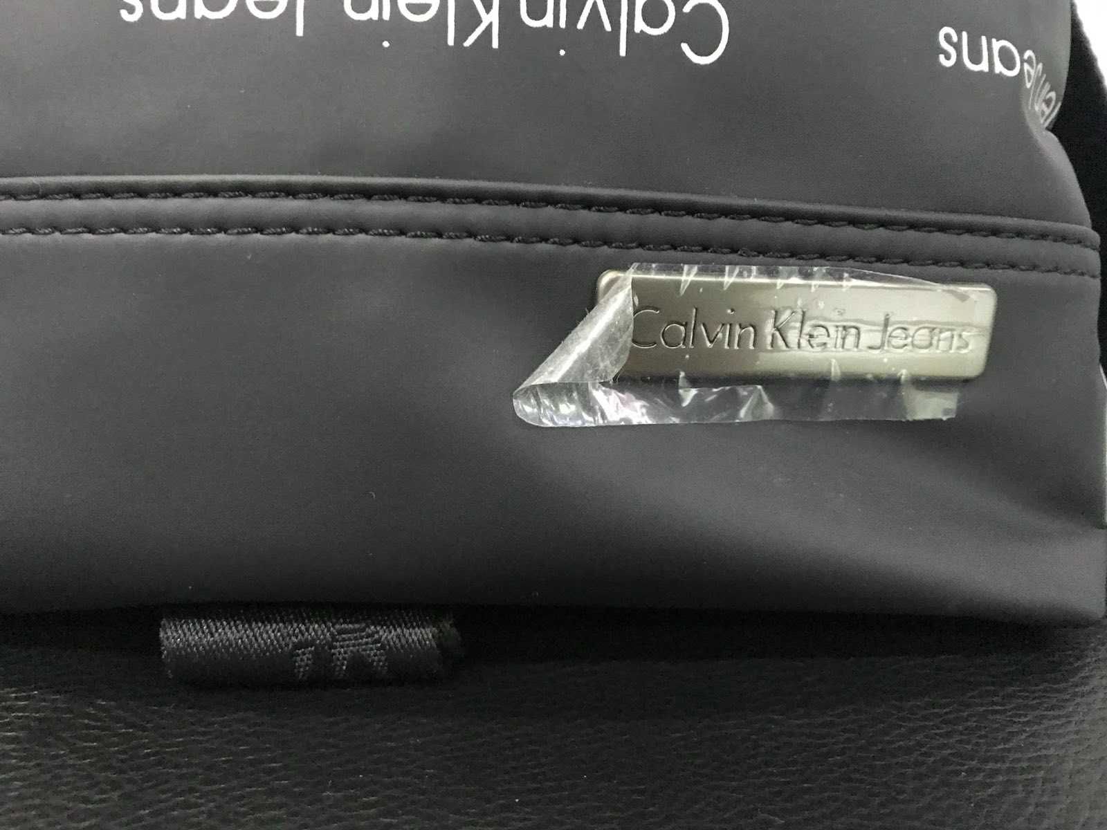 Чантичка Calvin Klein нова Мъжка чанта Келвин клейн