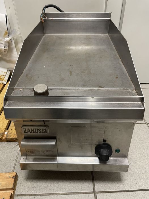 Професионална плоча Zanussi