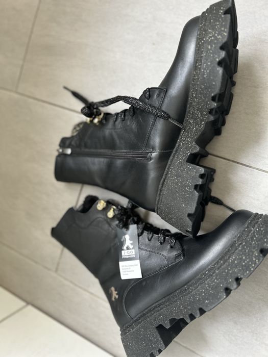 Ghete piele, noi cu eticheta