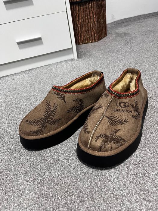 Papuci caldurosi tip UGG