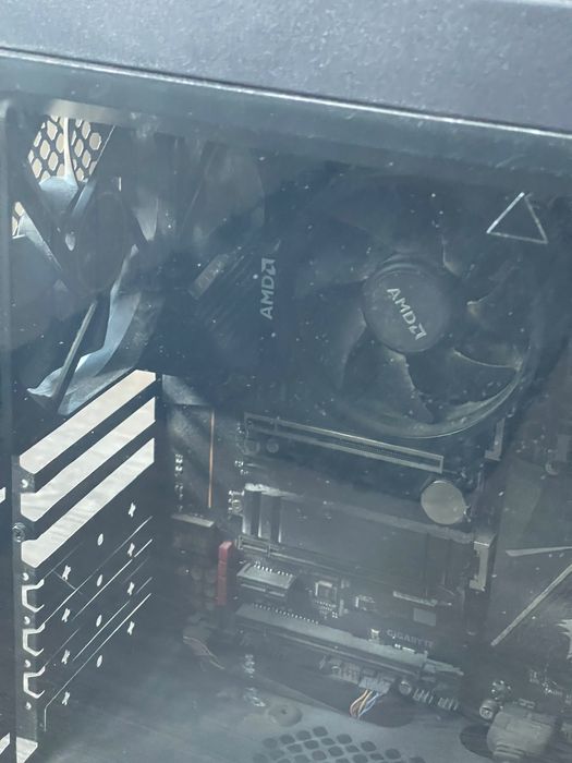 Продавам компютърна конфигурация