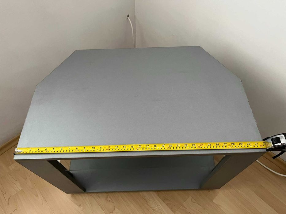 Продавам TV масичка