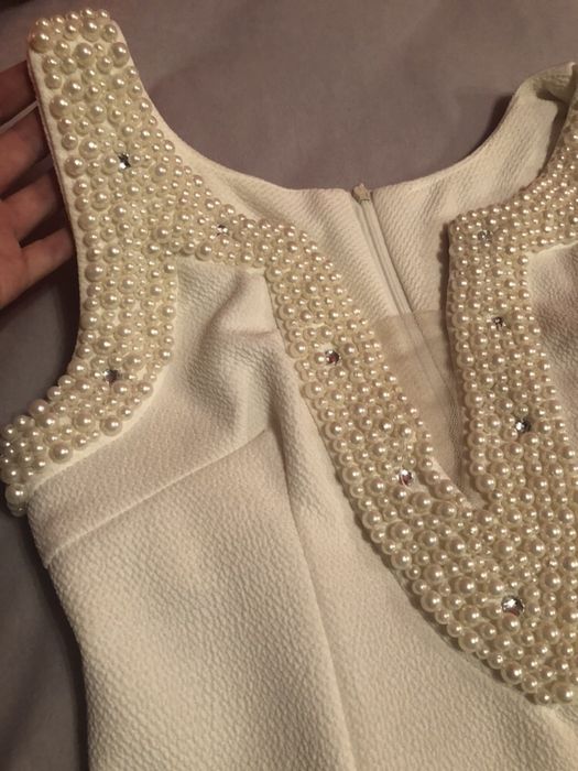 Официална рокля с перли