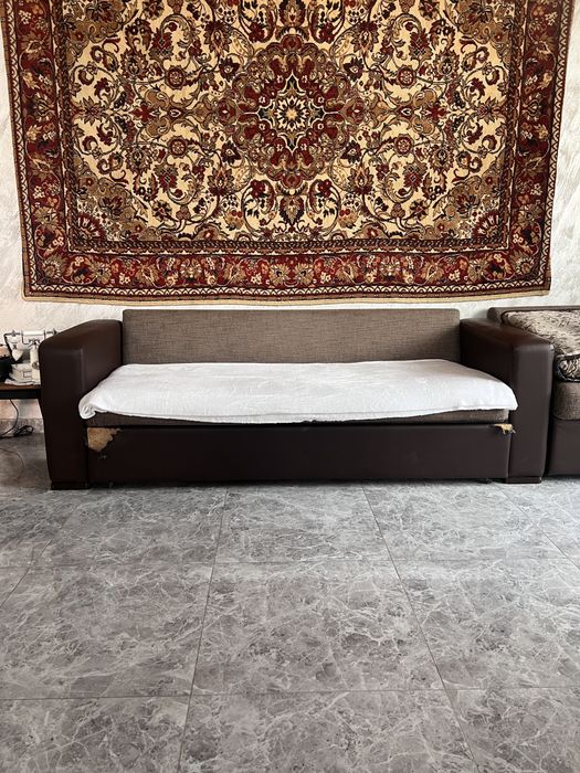 Диван раскладывающийся