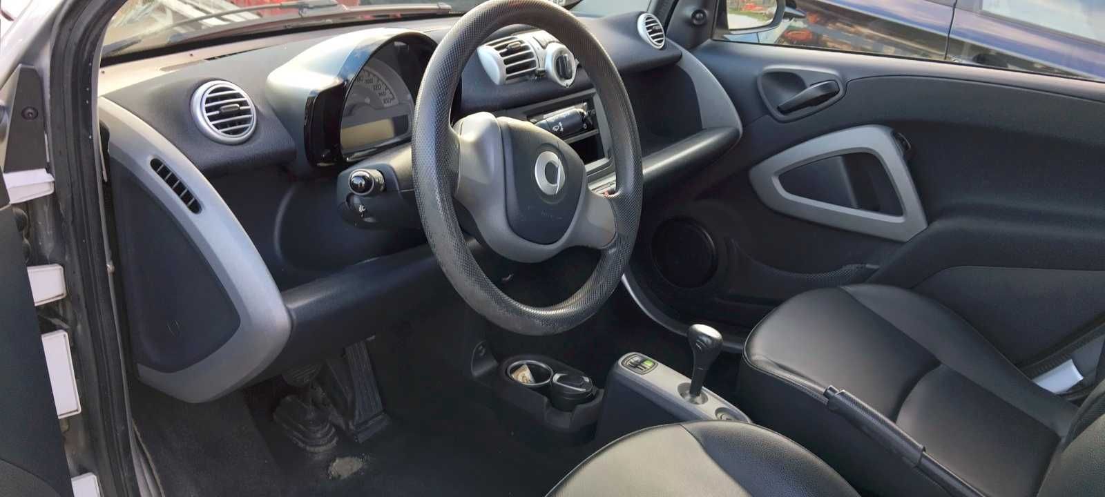 Продавам Smart Fortwo mhd 999 куб. бензин, 02.04.2012г. 95000км.