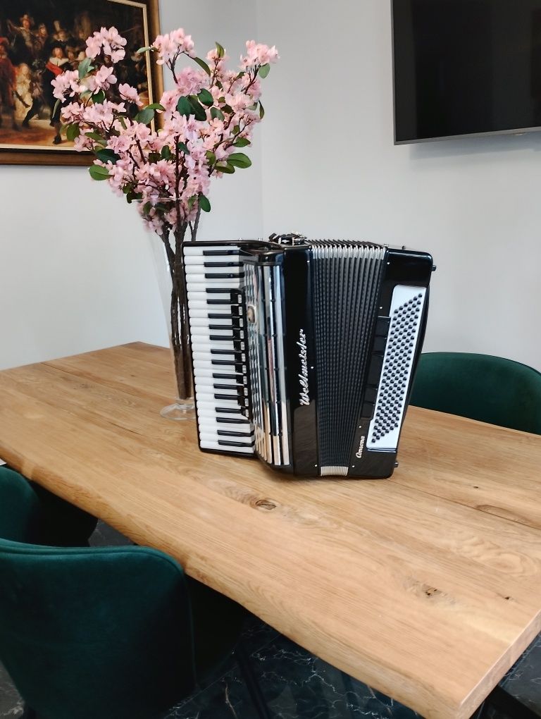 Acordeon Weltmeister Consona (supita) nou !