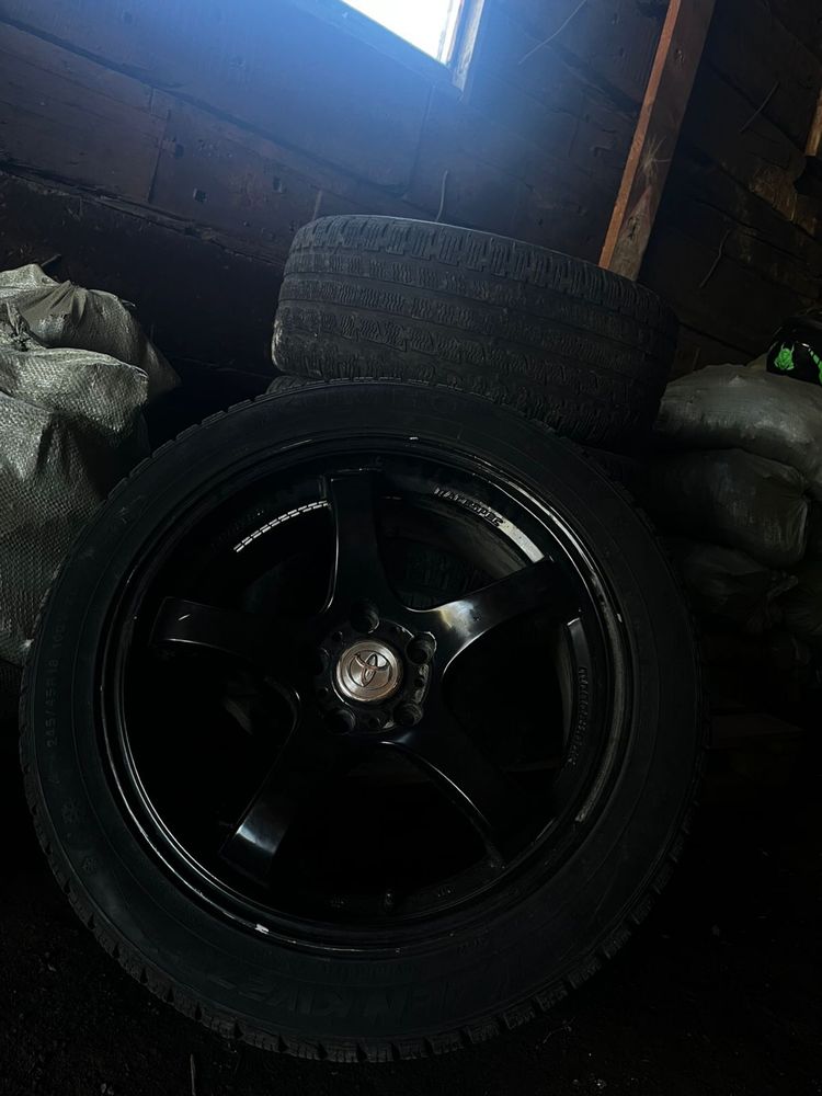 Продам литье с резиной R18