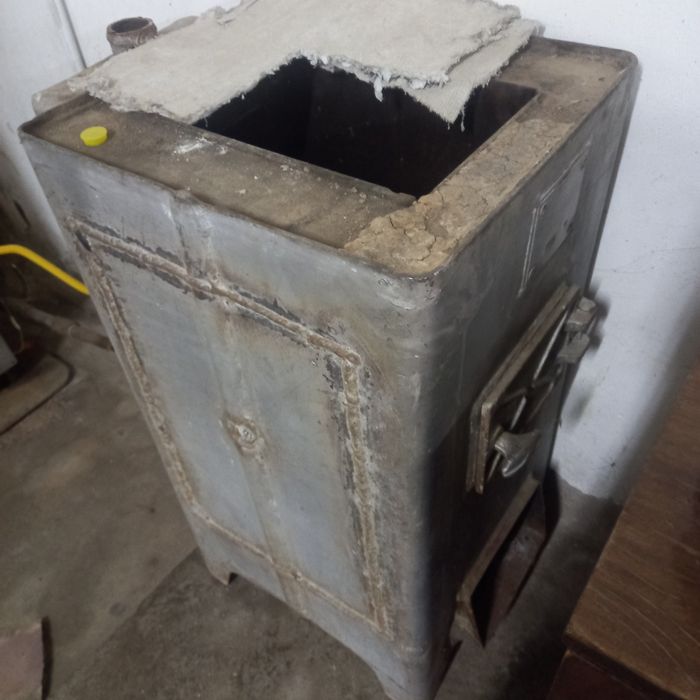 Продам чугунная агв печь для отопление дома