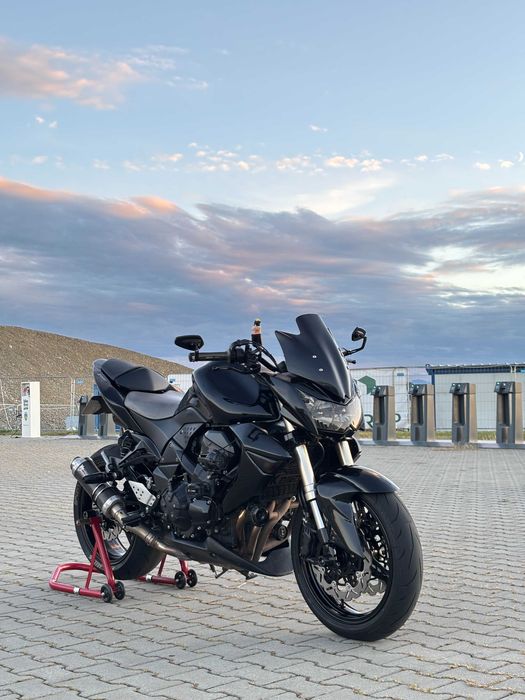 Kawasaki Z1000 Naked - Touring Edition