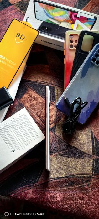 SAMSUNG Galaxy A71-Перфектно състояние.Подаръци