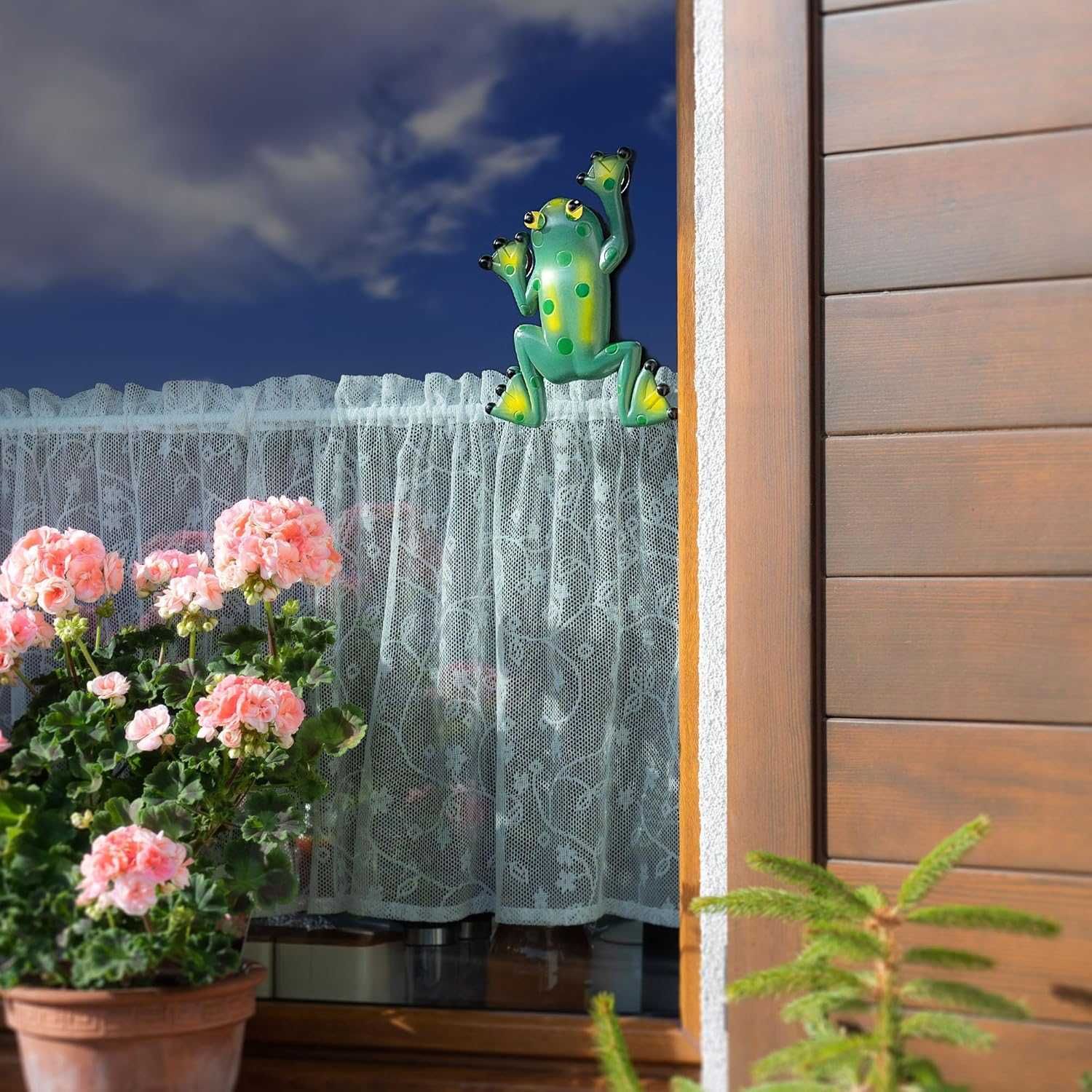 Broscuta meteo cu ventuze pentru geam rezistent la intemperii 24x18 cm