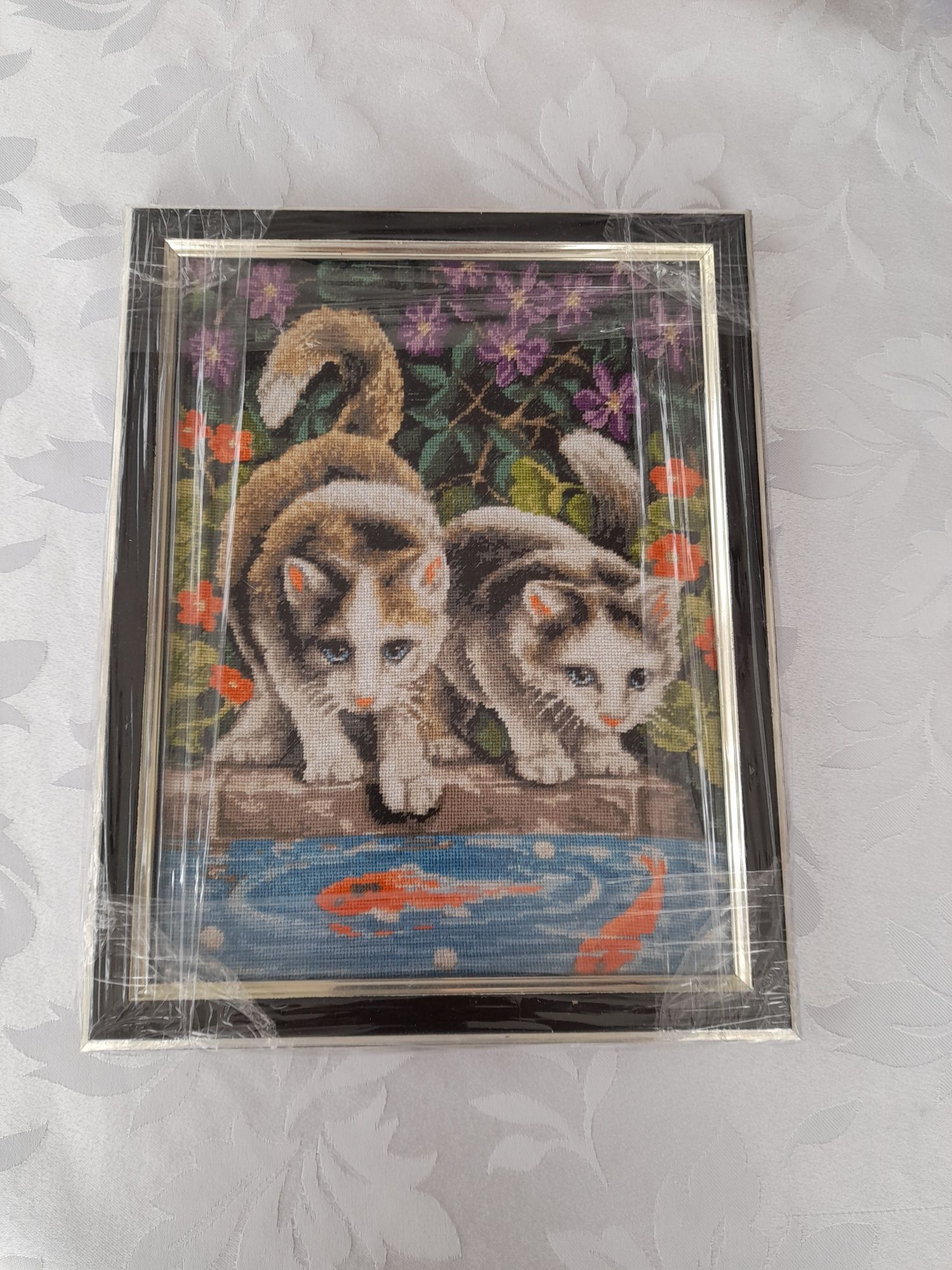 Гоблен с котки рамкиран