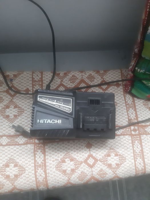 Incarcator hitachi 14 v 18 v