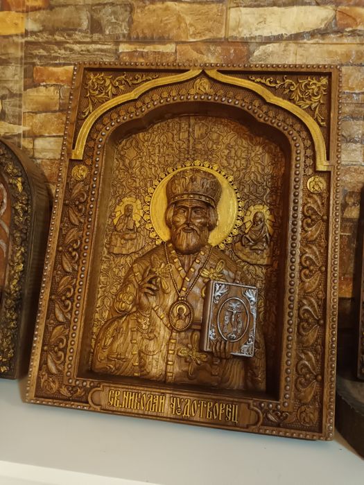 Икони.Картини,Кръстове и други декорации.цпу