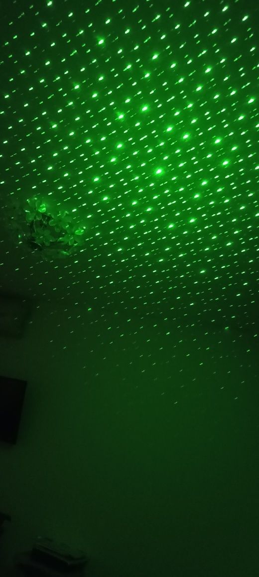 Vând laser verde cu cheiță