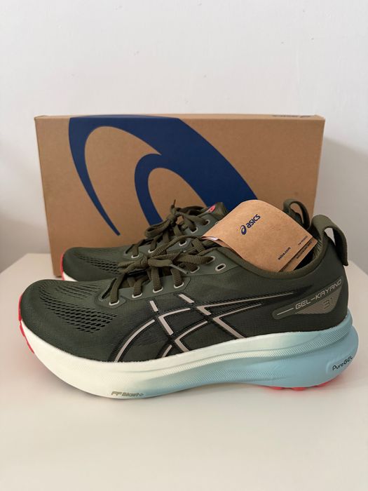 Прекрасен Asics Gel Kayano 31-ЧИСТО НОВИ !