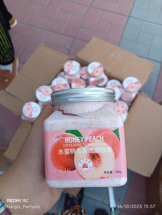 Badan uchun shaftoli skrabi