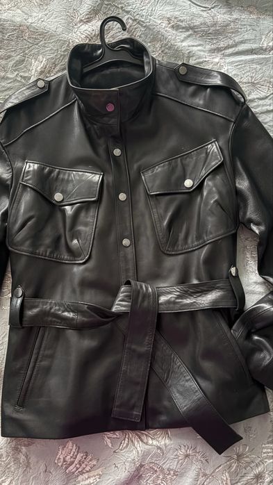 Продавам кожено яке
