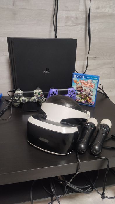 Продам PS4 Pro 1ТВ