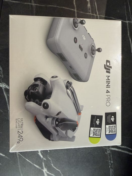 DJI Mini 4 Pro Fly More Combo