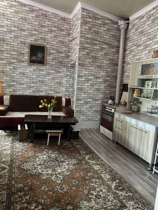 Продаются дом, 3 комнаты, Мирабадский район.Ориентир: Глинка, 8 роддом