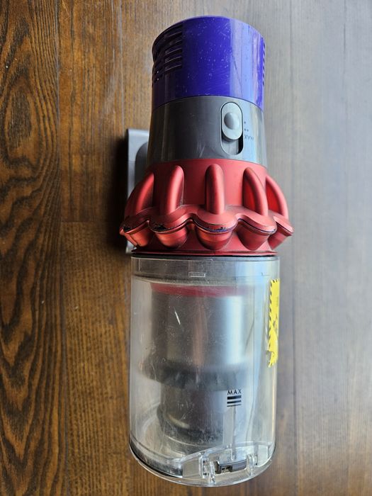Aspirator Dyson v10
