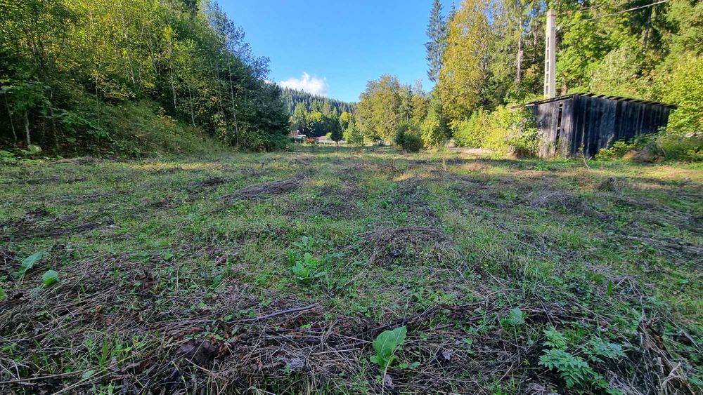 Teren intravilan de vânzare