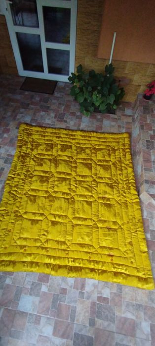 Plapumă veche lucrată manual