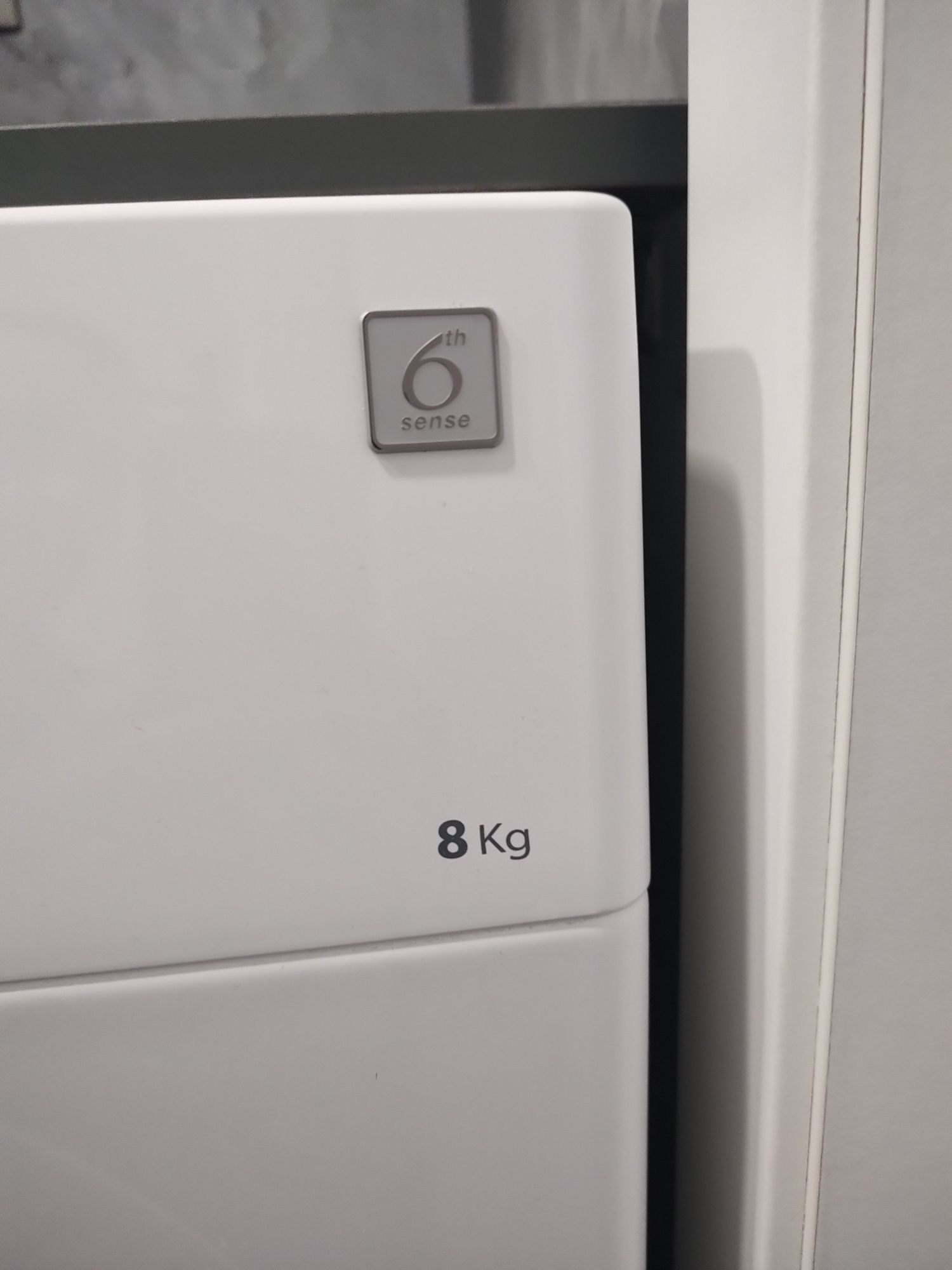 Пералня Whirlpool 8kg. 6-то чувство.