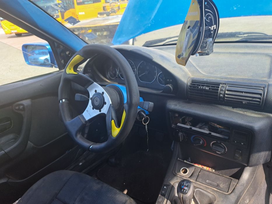 БМВ 316i на части !