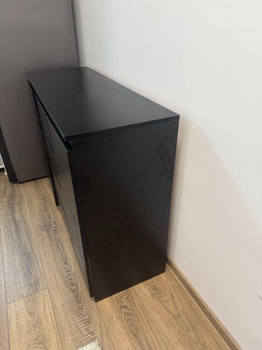 Vand comoda fara defecte