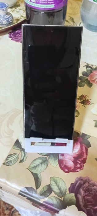 Schimb Samsung Galaxy S24 Ultra – spate spart, display schimbat